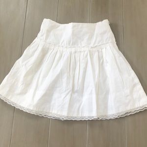 Girls white cotton skirt. Size 8